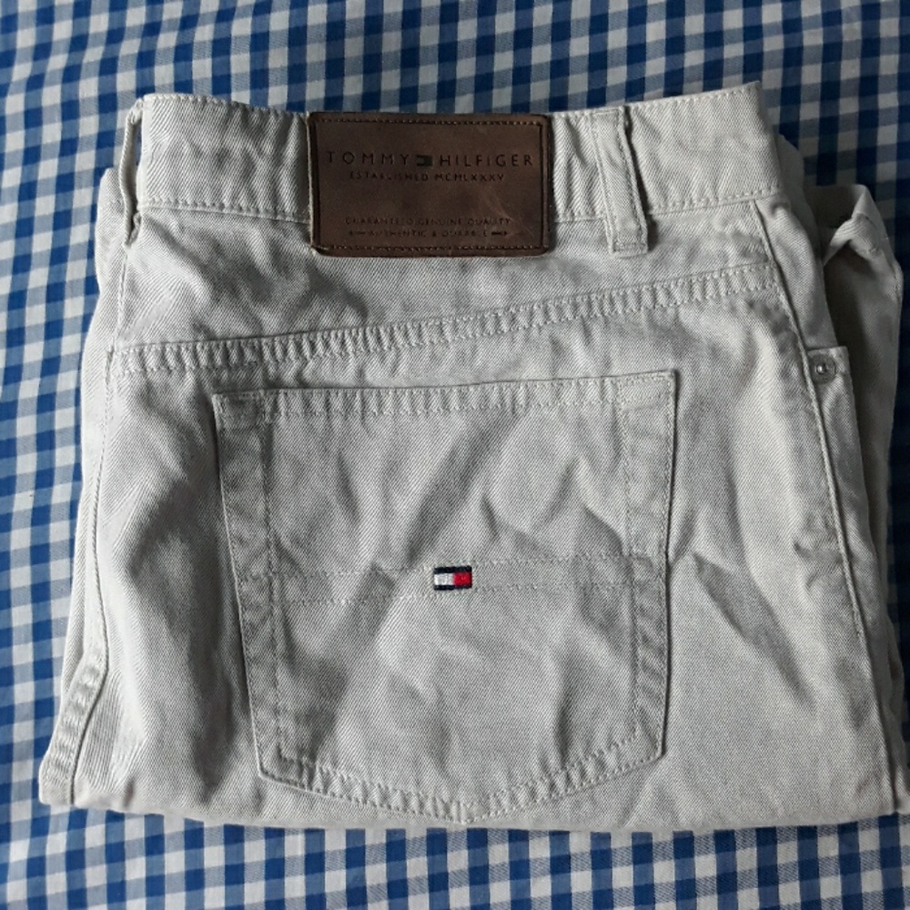 Tommy hilfiger thrifted skirt